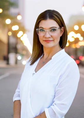 Image of Malissa Holstein, Associate