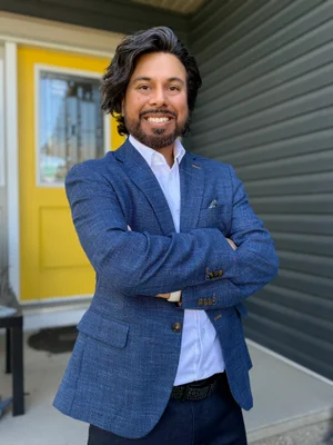 Image of Sandeep Tahim, Associate